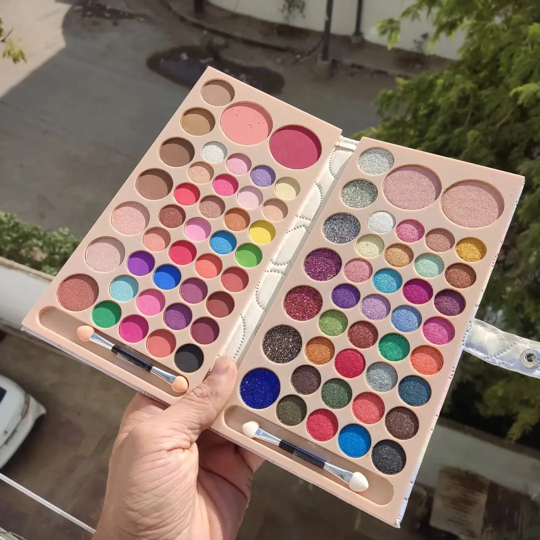 All-in-One Folding Highlighter Blush & Eyeshadow Palette