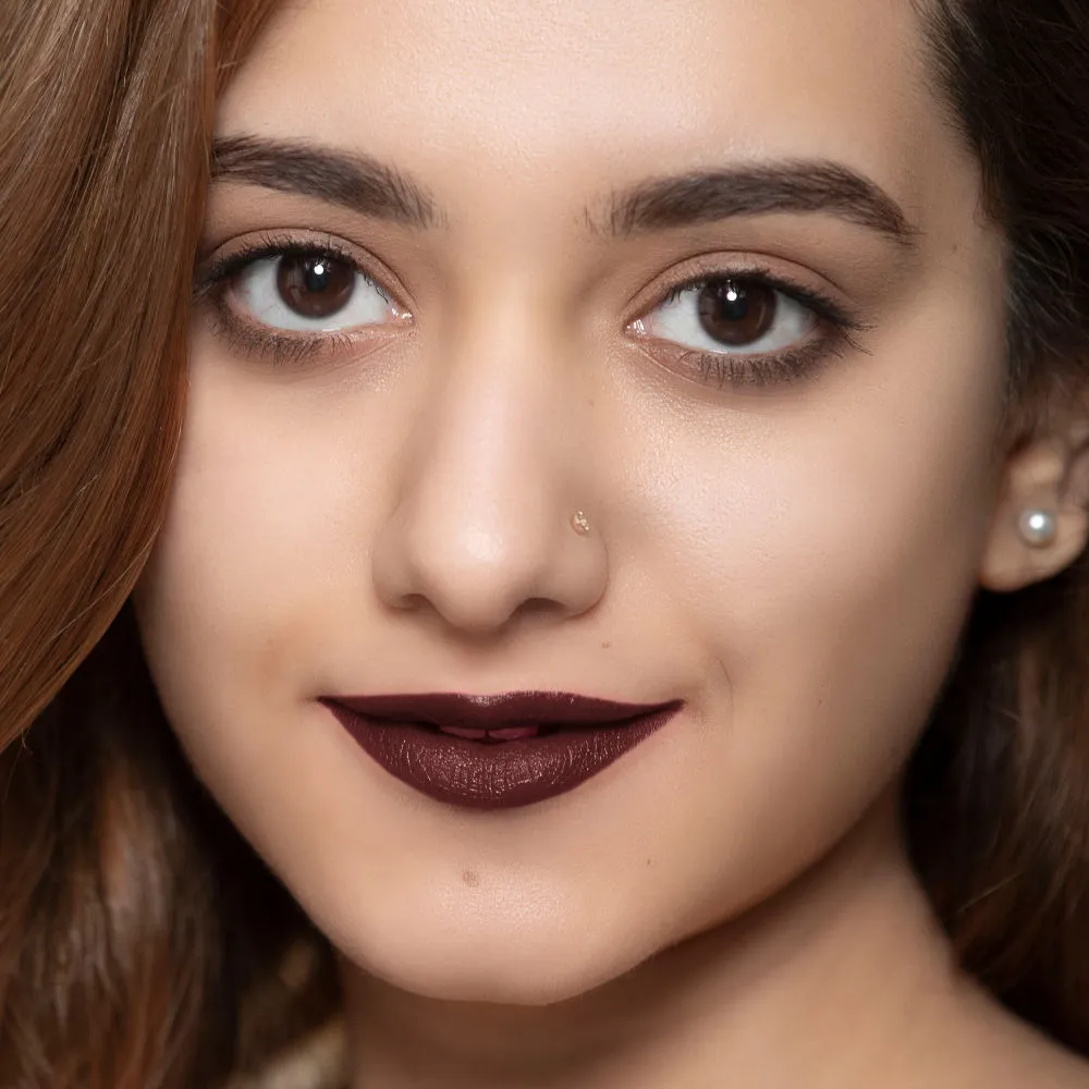 Faces Canada Matte Lip Crayon | Cocoa Butter and Chamomile enriched | One Stroke Intense Color | Smooth Glide | All Day Hydrated Lips | Shade - Brunette 2.8g